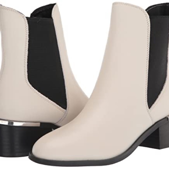 CALVIN KLEIN TIANA LEATHER ANKLE BOOTIES IVORY NIB SZ 9.5 - Picture 5 of 5